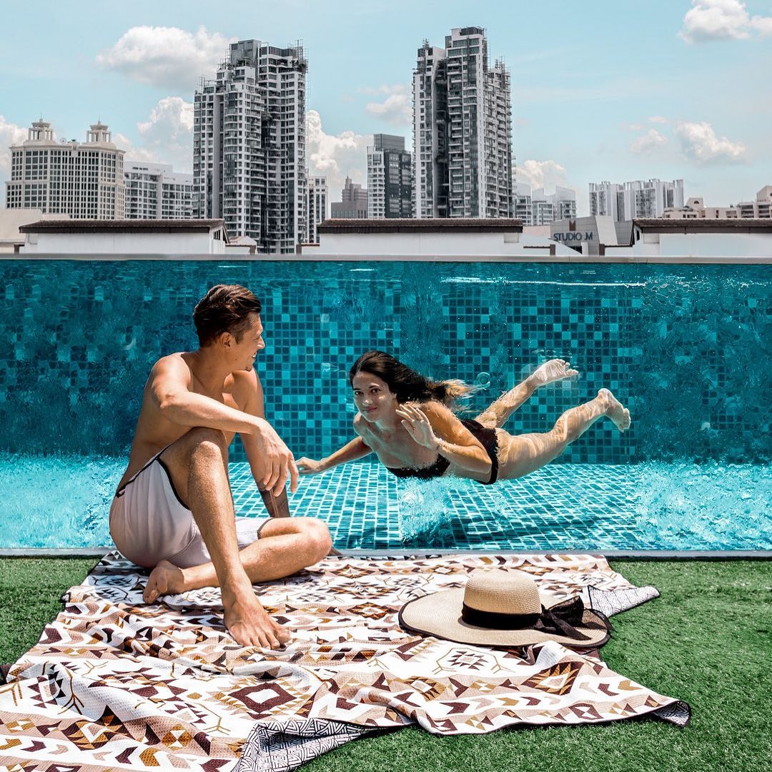 Fabricante de piscinas acr&iacute;licas personalizadas