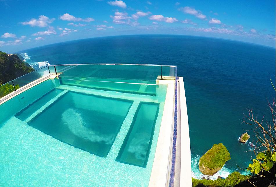 Piscina sin fin acr&iacute;lica