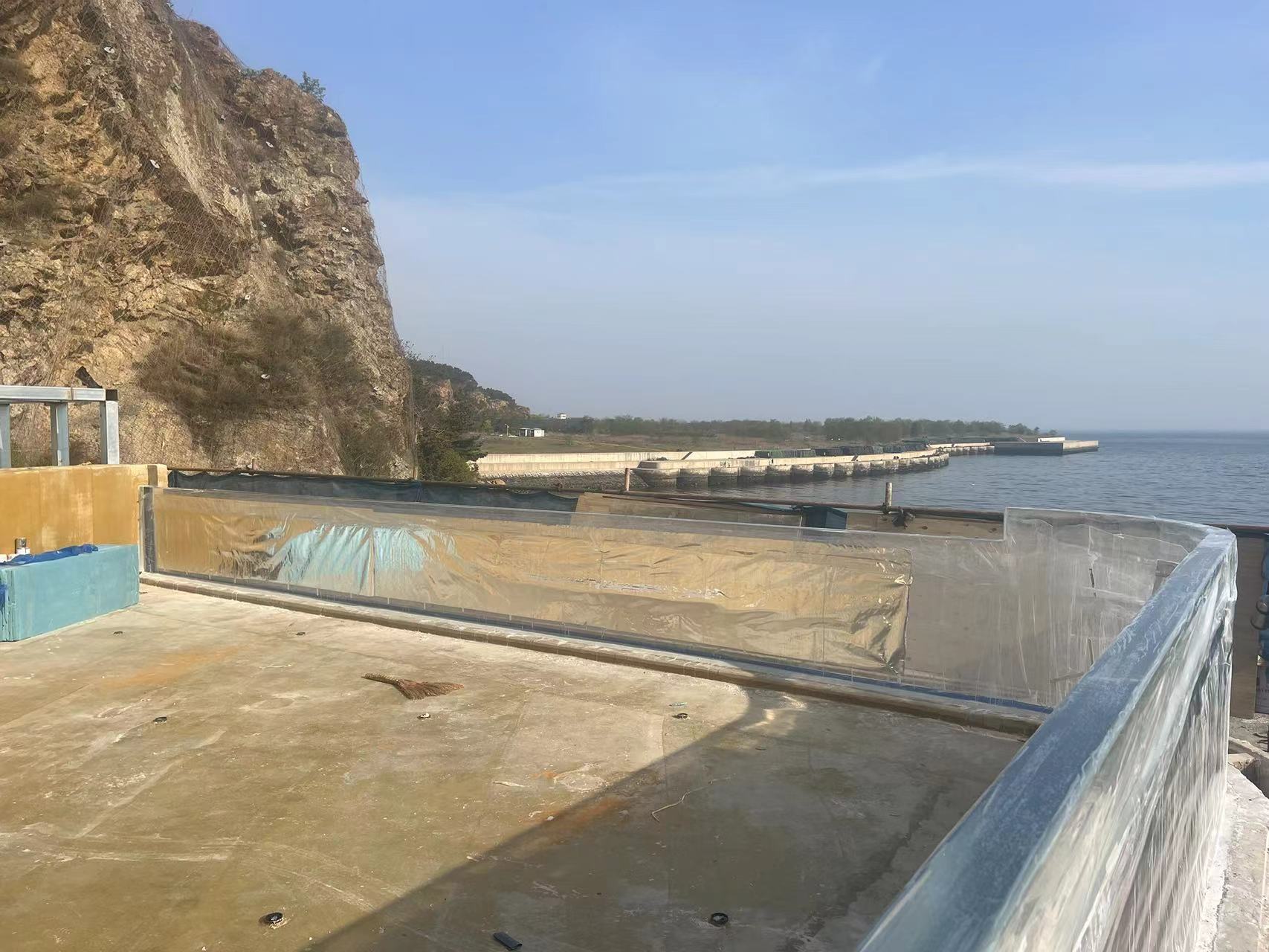 Piscina acr&iacute;lica - Instalaci&oacute;n LEYU