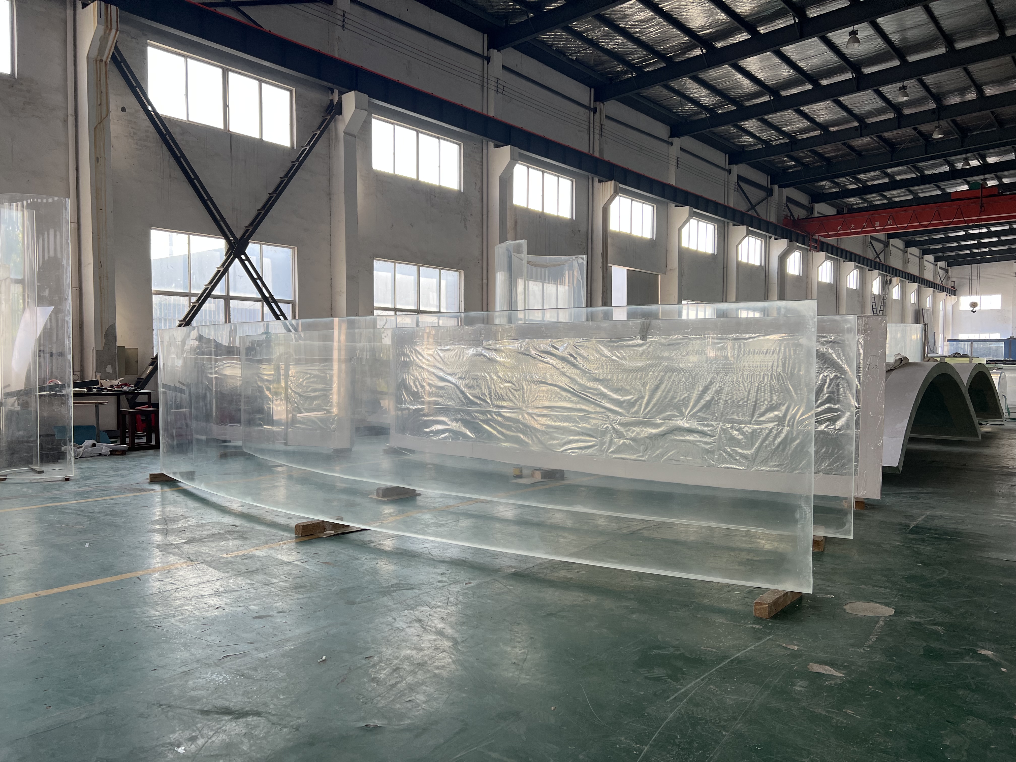 Panel acr&iacute;lico para piscina - LEYU