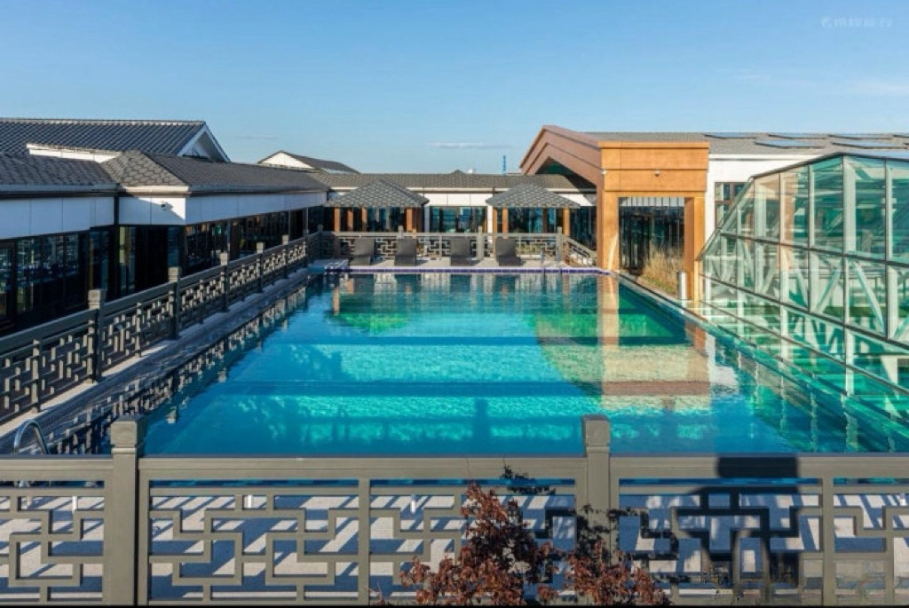 Piscina acr&iacute;lica de lujo - LEYU