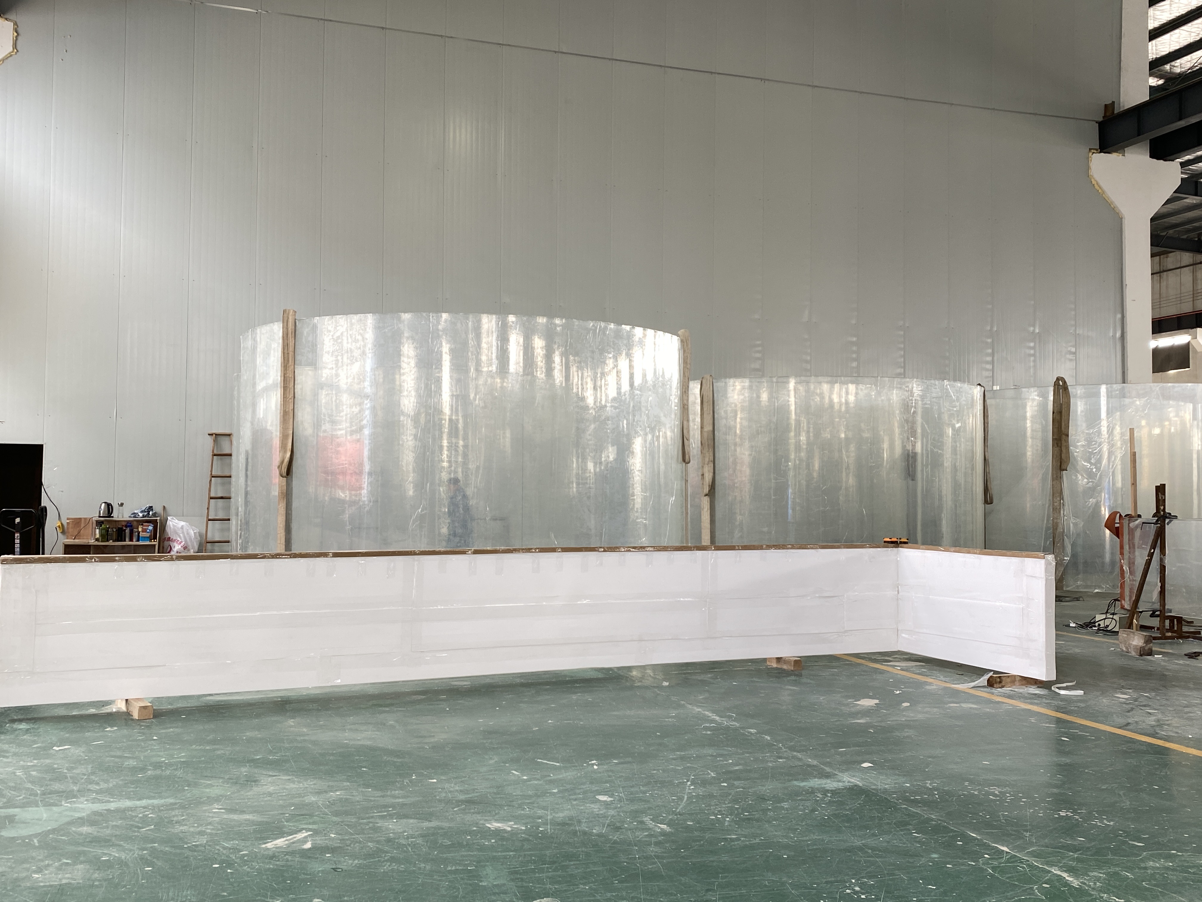Panel acr&iacute;lico para piscina - LEYU