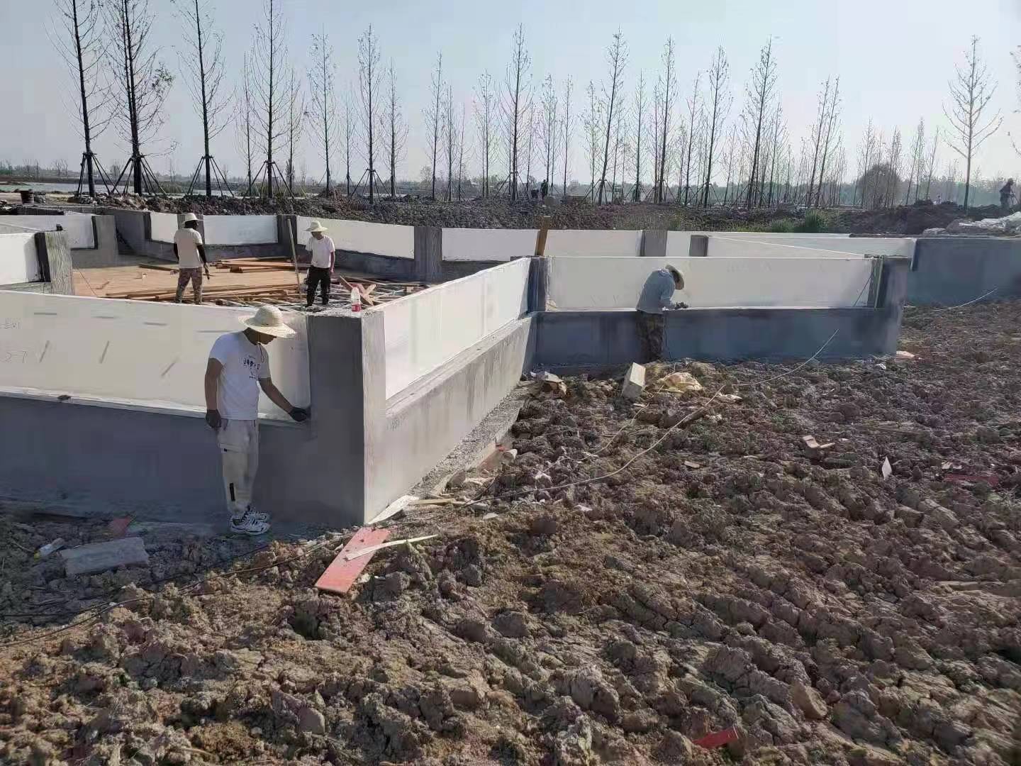 Piscina acr&iacute;lica - instalaci&oacute;n LEYU