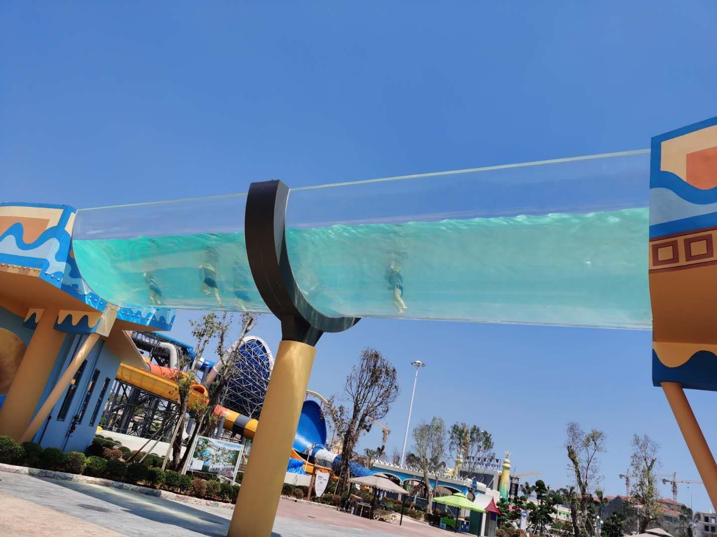 R&iacute;o perezoso acr&iacute;lico - fabricaci&oacute;n