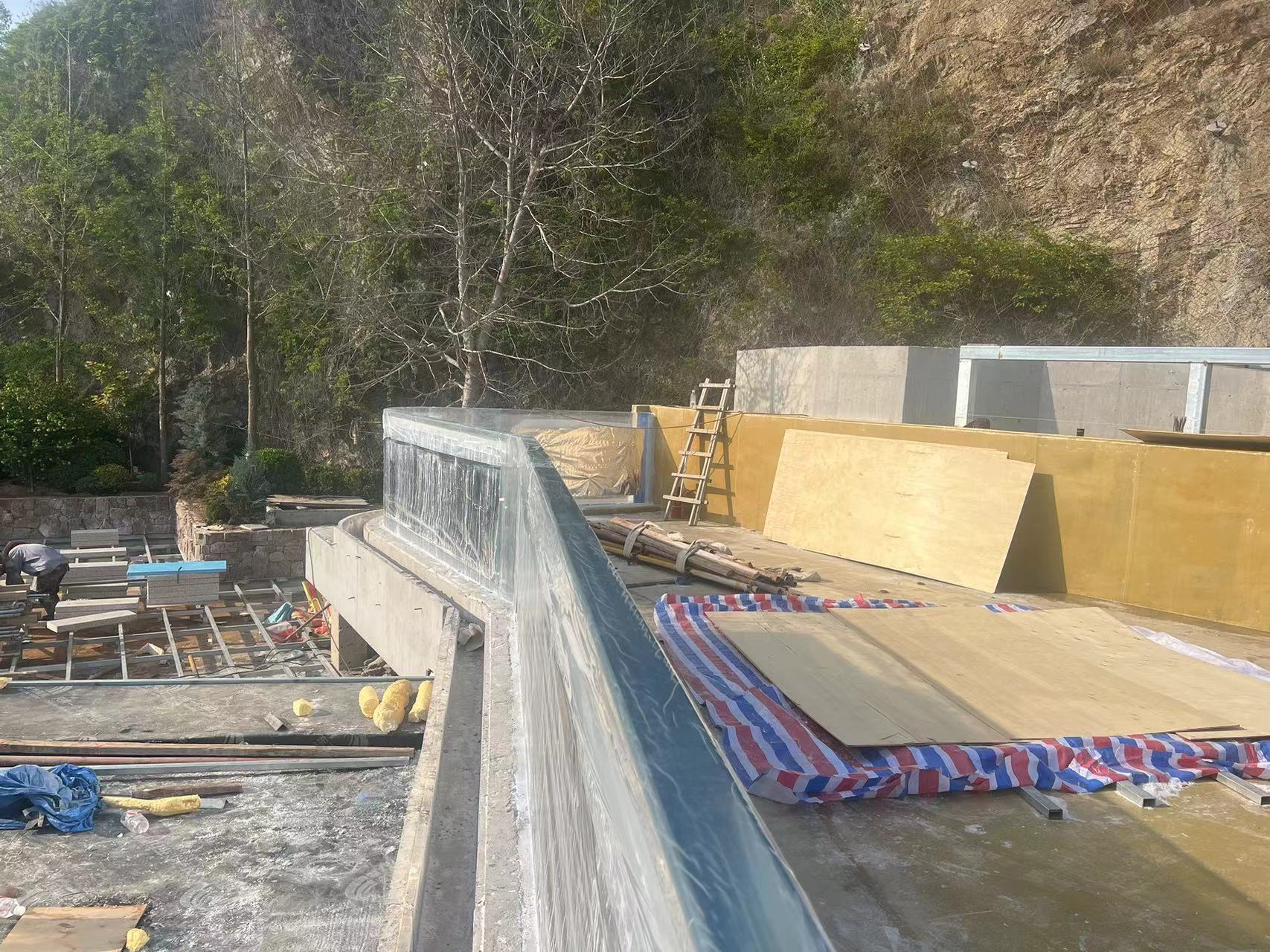 2025 Piscina acr&iacute;lica en Medio Oriente - Leyu (5)