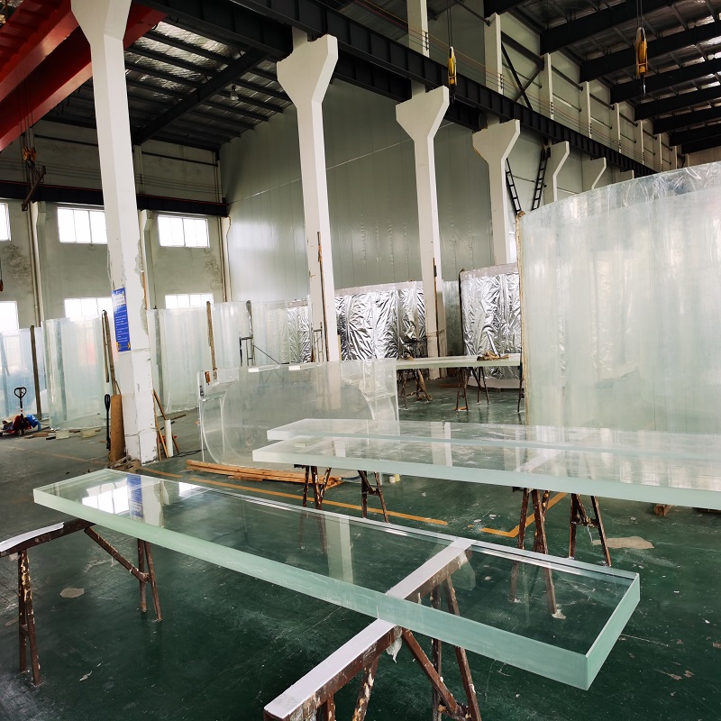 Descubra la elegancia y funcionalidad de los diseños interiores de piscinas acrílicas