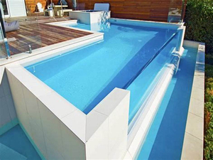 La piscina de acrílico transparente añade un efecto visual impresionante - Leyu