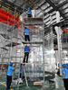 Fabricación e instalación de cilindro acrílico grande - LEYU